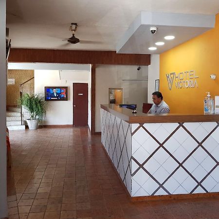 מונטריי Hotel Victoria מראה חיצוני תמונה